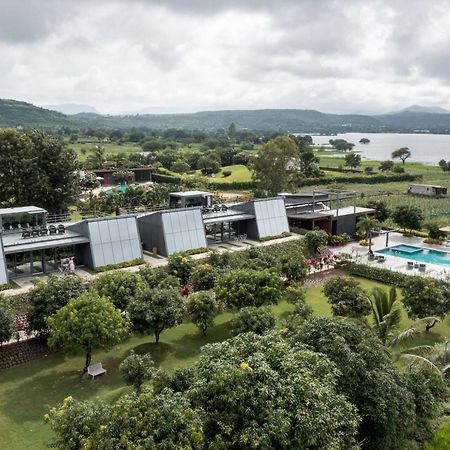 Hotel Beyond By Sula à Nashik Extérieur photo